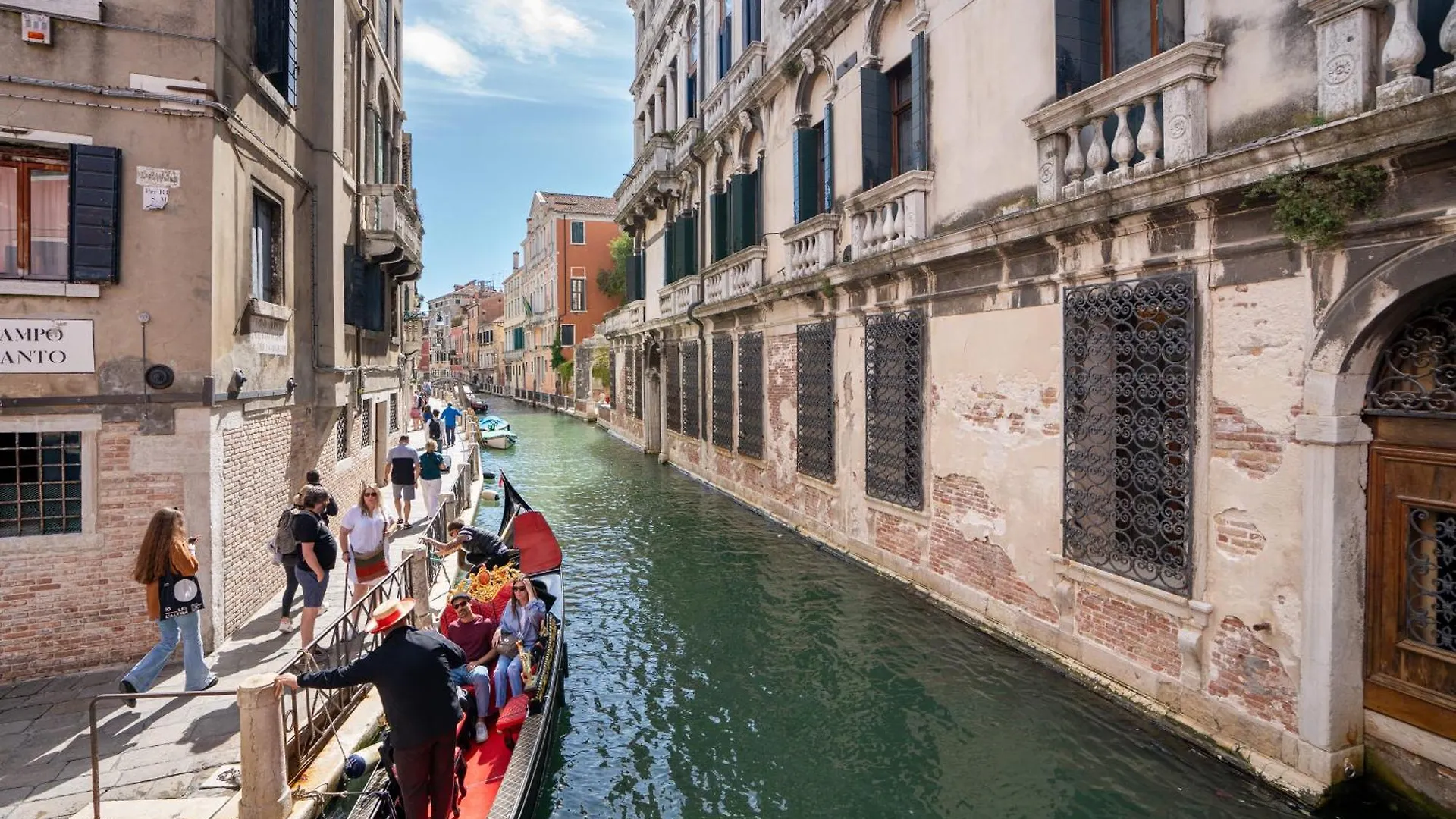Lägenhet Atmosfere Autentiche Nel Cuore Di Venezia
